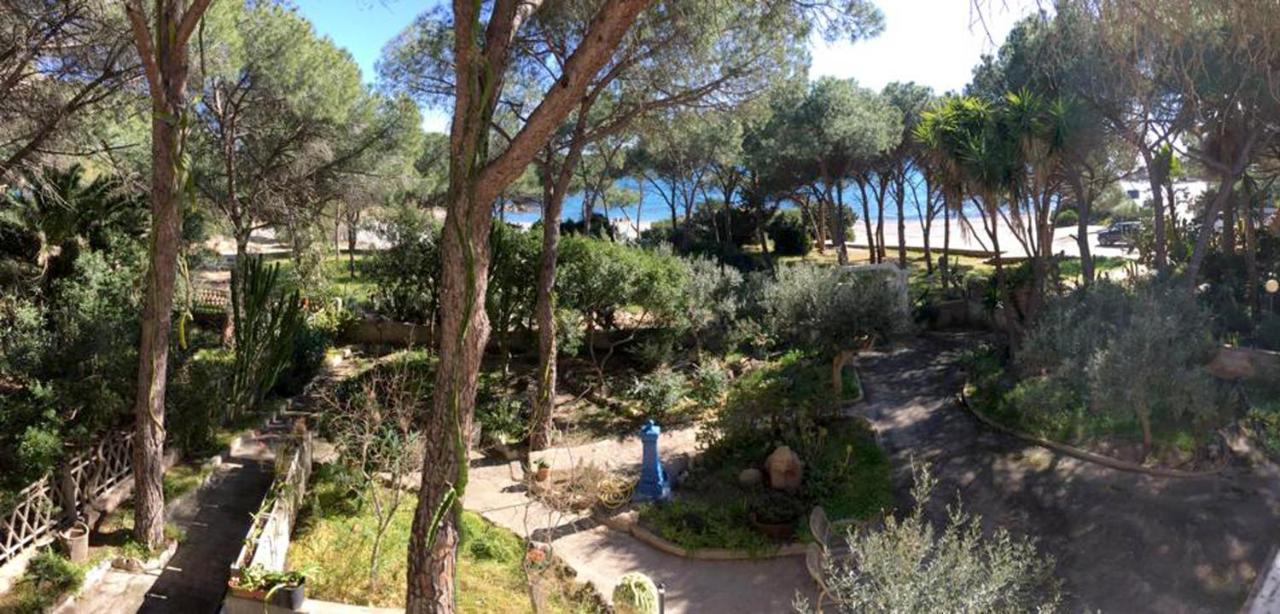 Apartments Villa Corrias Cala Liberotto Extérieur photo