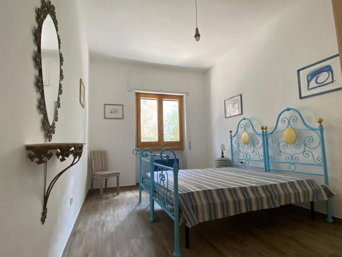Apartments Villa Corrias Cala Liberotto Extérieur photo